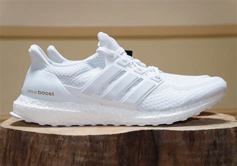 white ultra boost shoes